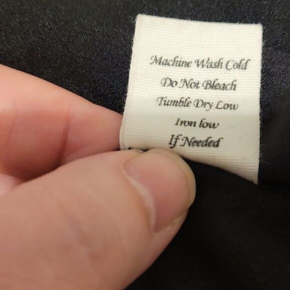 Mine black button up Blouse with cut out back - Picture 5 of 5